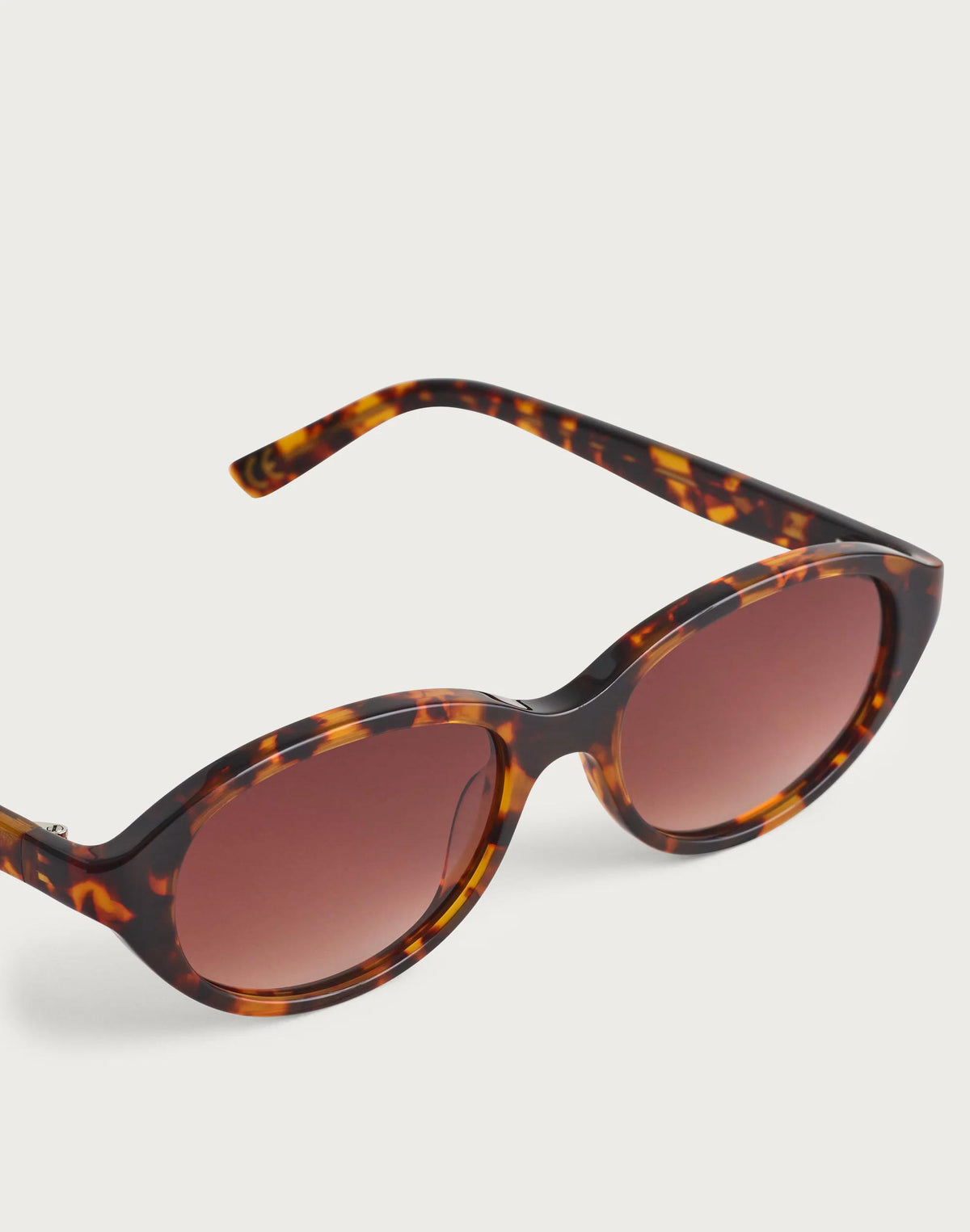 The Solina Oval Sunglasses