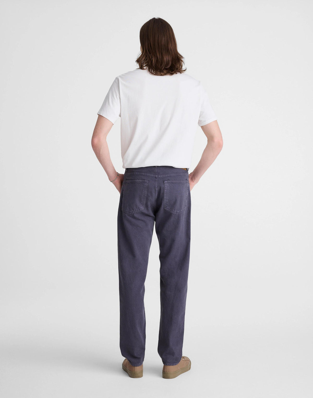Relaxed Taper Jeans in Summerweight Denim