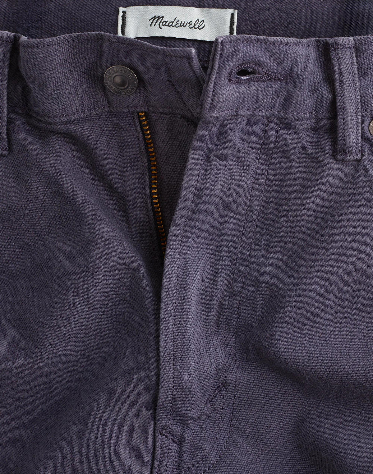 Relaxed Taper Jeans in Summerweight Denim
