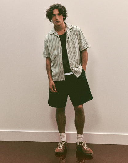 Double-Pleated Shorts in Meridian Linen Blend