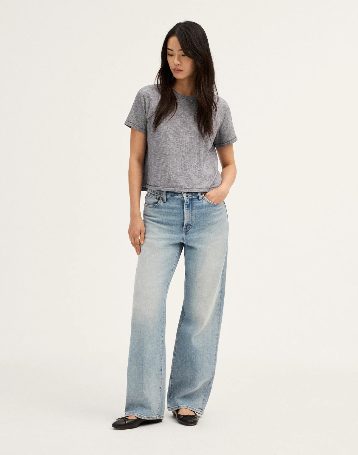 The Easy Crop Crewneck Tee in Soft Slub