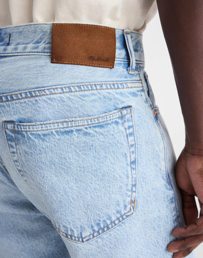 Relaxed Taper Jeans in Summerweight Denim