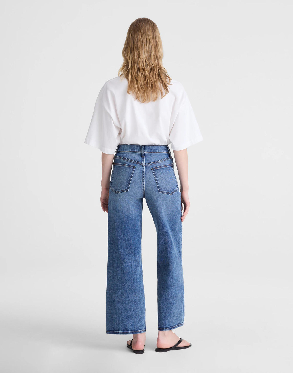 The Wide-Leg Crop Jean in Super Stretch Denim