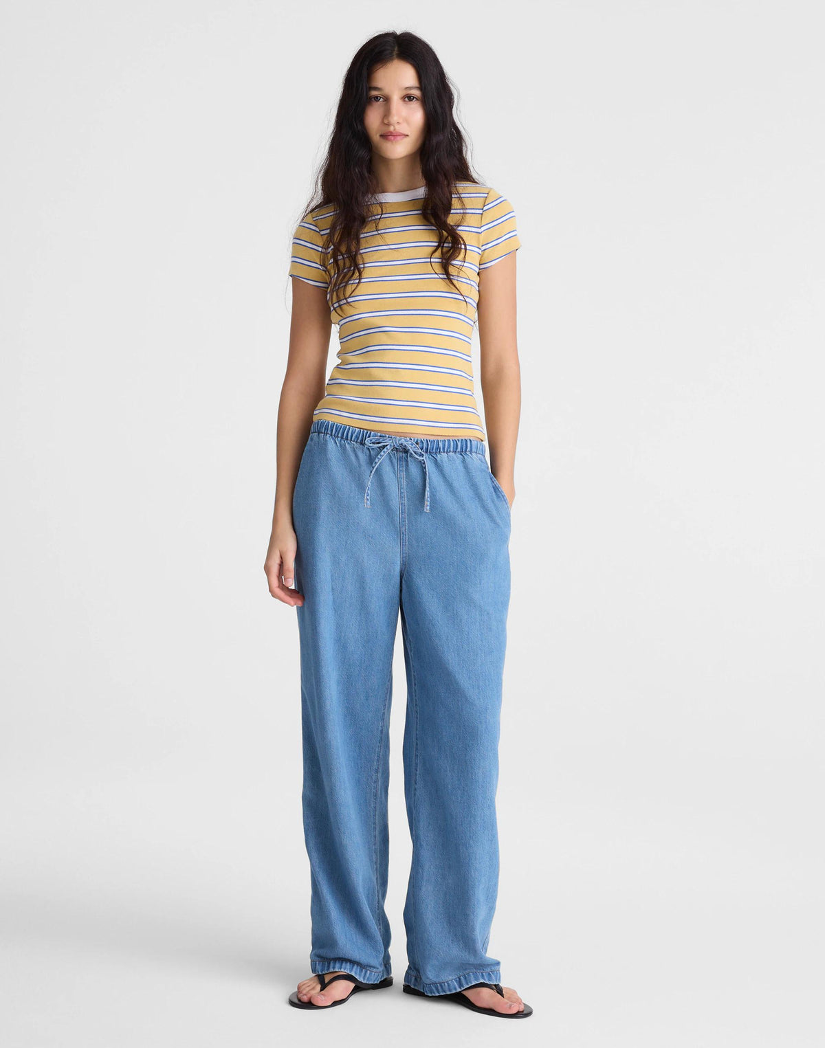 Pull-On Jeans in Airy Denim