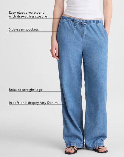 Pull-On Jeans in Airy Denim