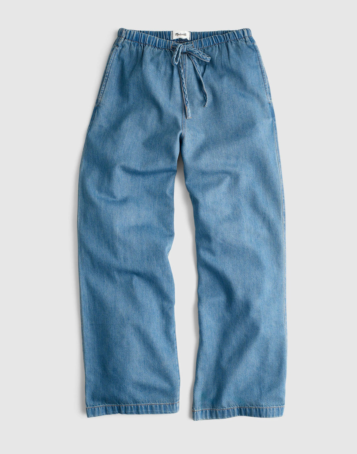 Pull-On Jeans in Airy Denim