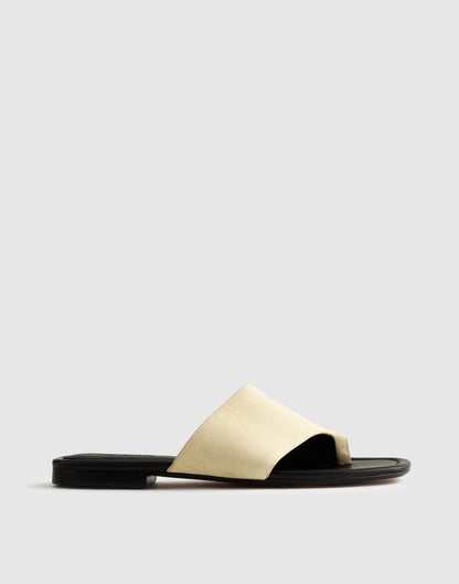 The Maycie Toe-Loop Slide