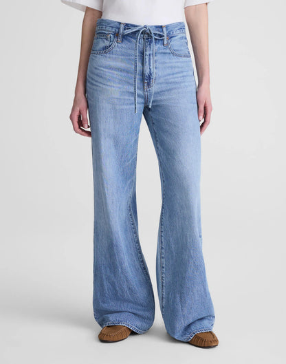 The Short Ultimate Wide-Leg Jean in Airy Denim