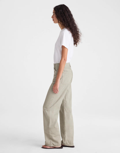 The Short Perfect Vintage Wide-Leg Jean in Airy Denim