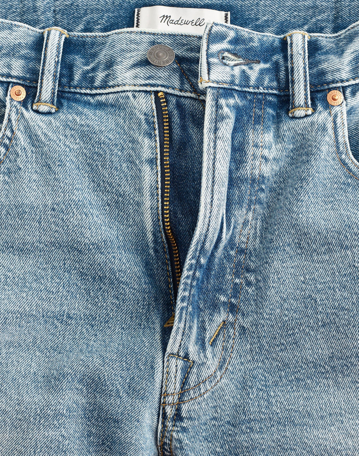 Relaxed Taper Jeans