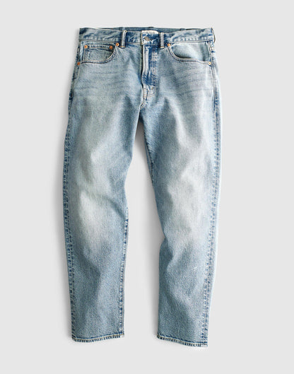 Relaxed Taper Jeans
