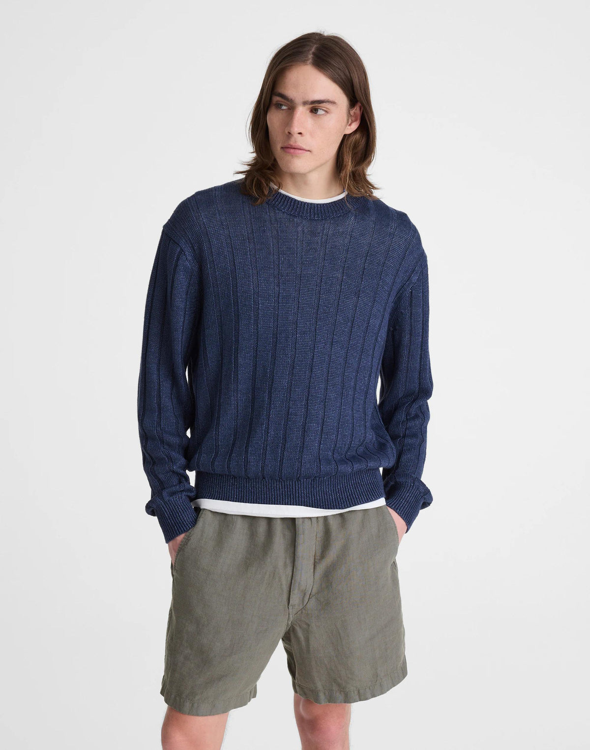 Pull-On Shorts in Linen