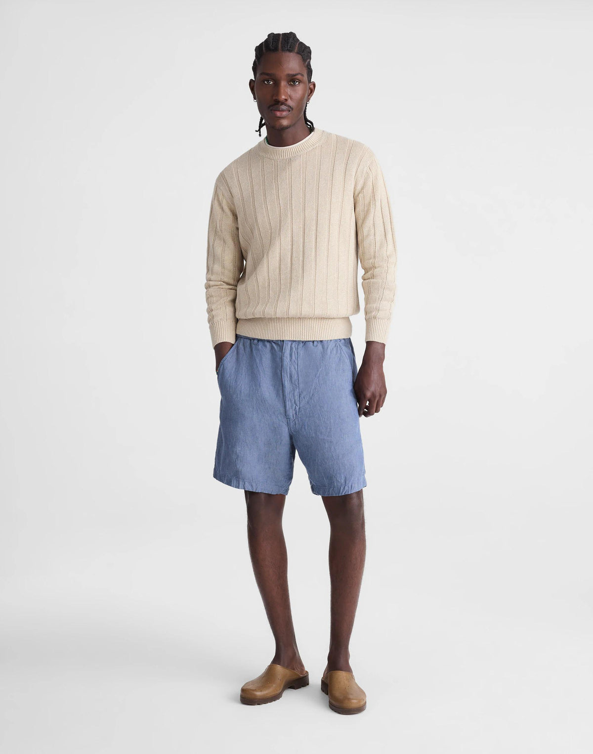Pull-On Shorts in Linen